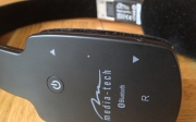 Bezprzewodowe słuchawki z dotykowym panelem