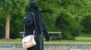 Zakaz zakrywania twarzy we Francji zgodny z prawem