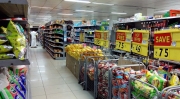 Francja zakazała supermarketom wyrzucać niesprzedaną żywność