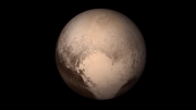 Dzięki nowemu zdjęciu NASA jeszcze dokładniej poznacie tajemnicze serce Plutona